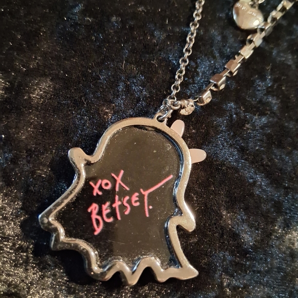 Betsey Johnson Black and White Crescent - Picture 8 of 11